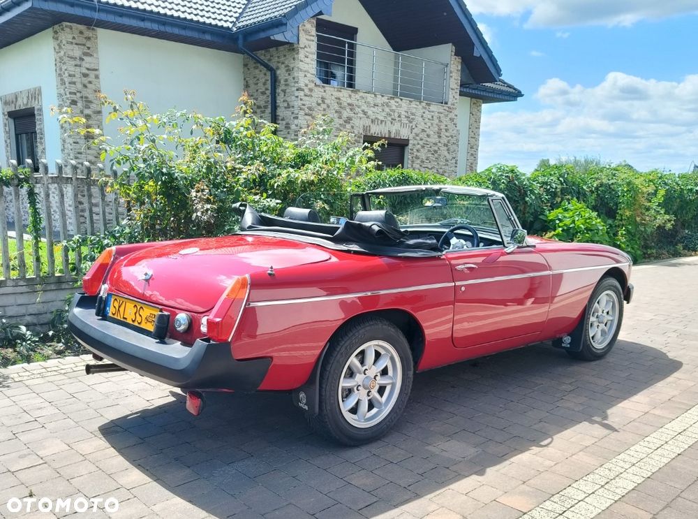 MG MGB - 3