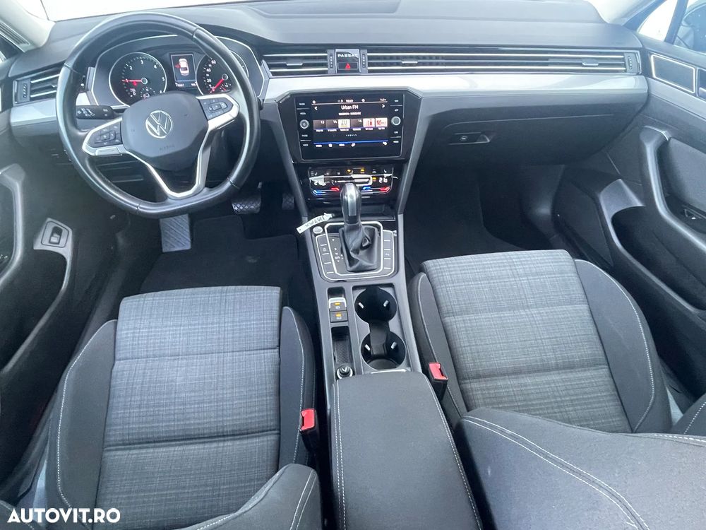 Volkswagen Passat 2.0 TDI DSG Comfortline - 11