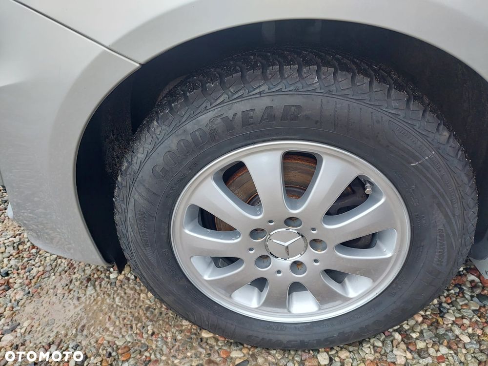 Mercedes-Benz Klasa B 180 BlueEFFICIENCY - 12