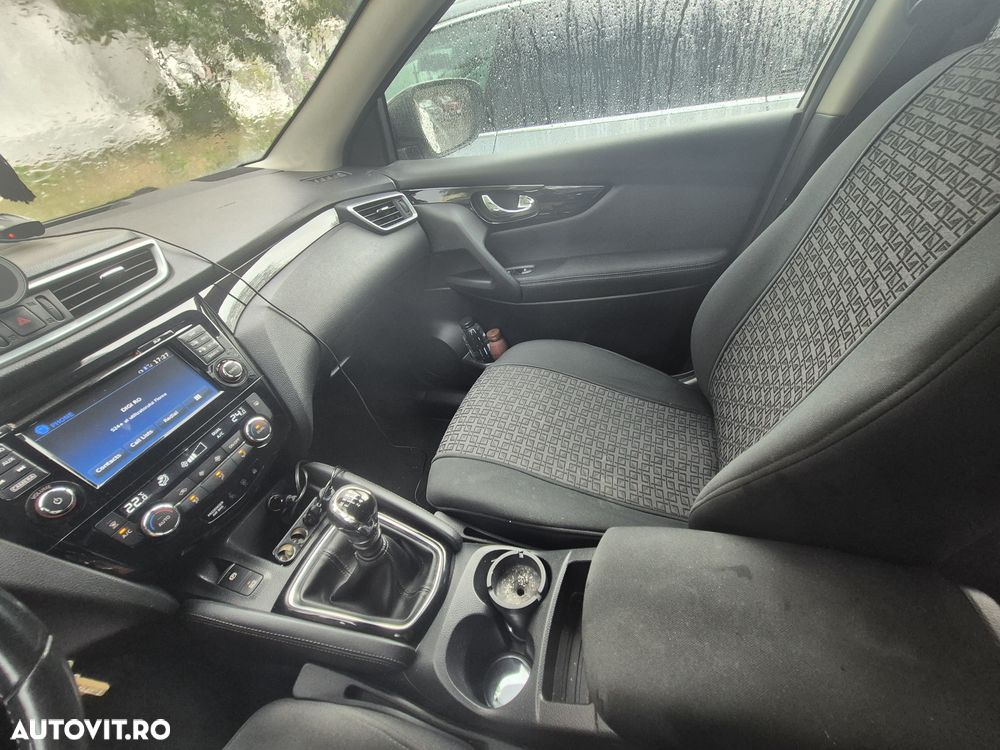 Nissan Qashqai 1.6L dCi Start/Stop 4X4-i N-Connecta - 18