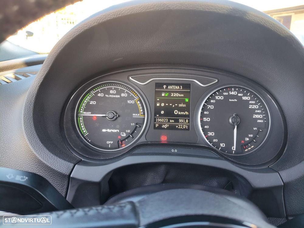 Audi A3 Sportback e-tron 1.4 TFSI Sport S tronic - 12