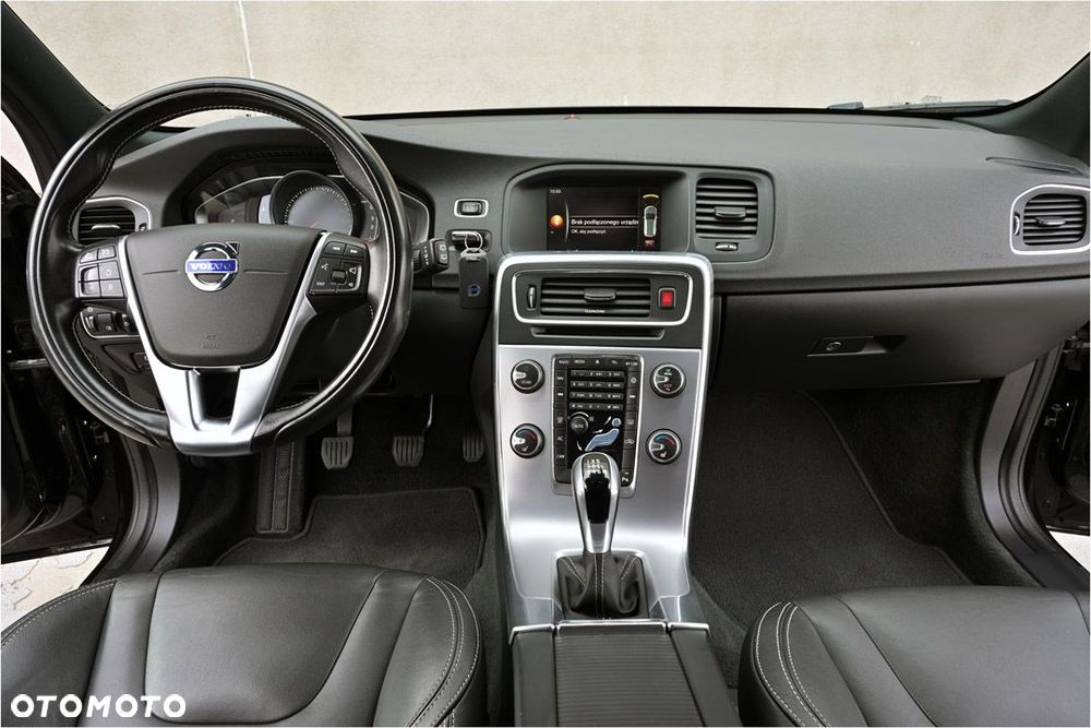 Volvo V60 D3 Drive-E Kinetic - 22