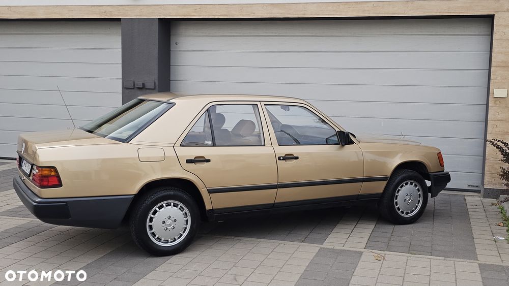 Mercedes-Benz W124 (1984-1993) - 10