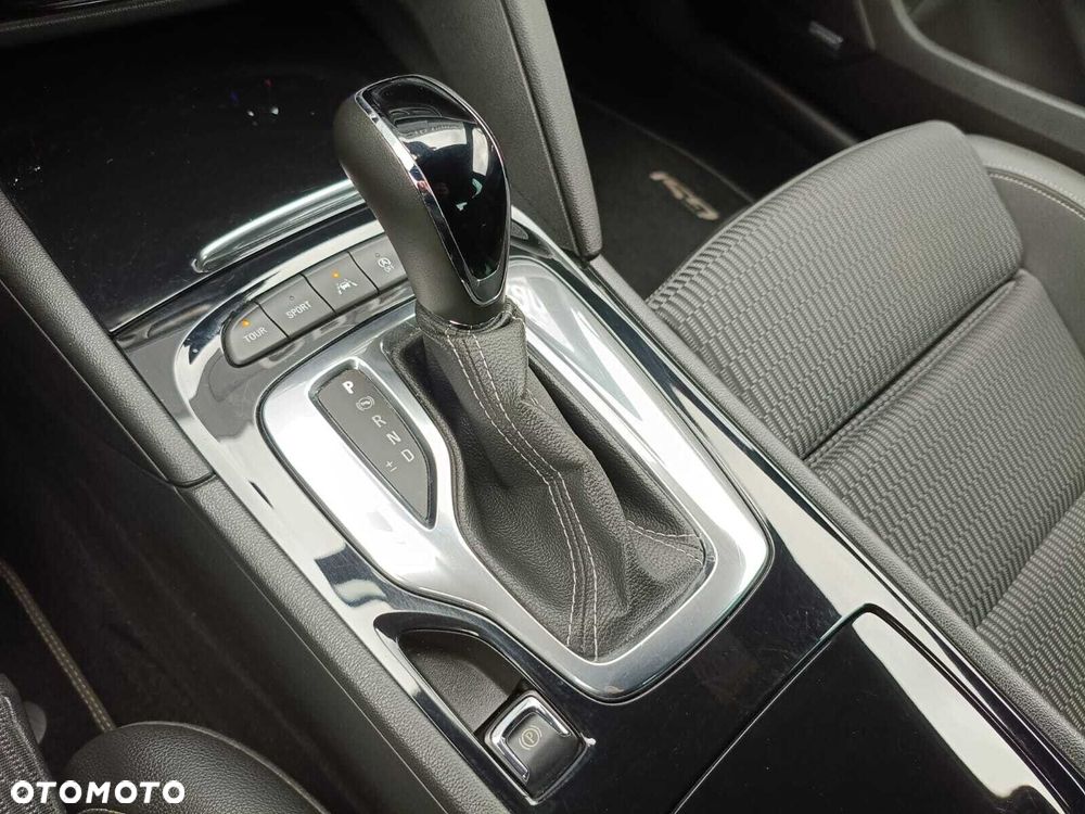 Opel Insignia 2.0 CDTI 4x4 GSi S&S - 30