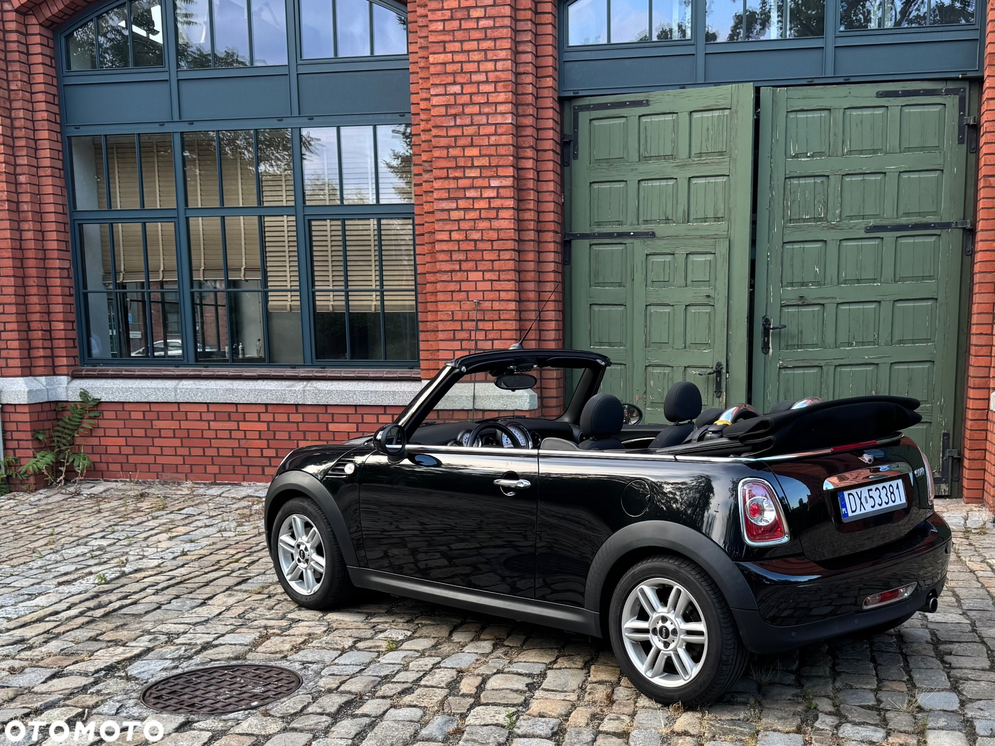 MINI Cooper Cabrio - 4