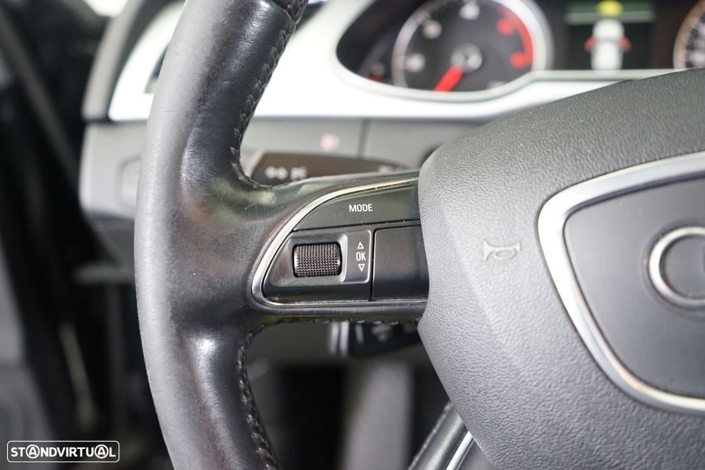 Audi A4 Avant 2.0 TDi Advance Multitronic - 21