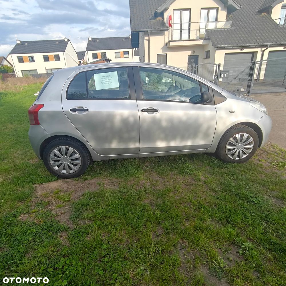 Toyota Yaris - 3