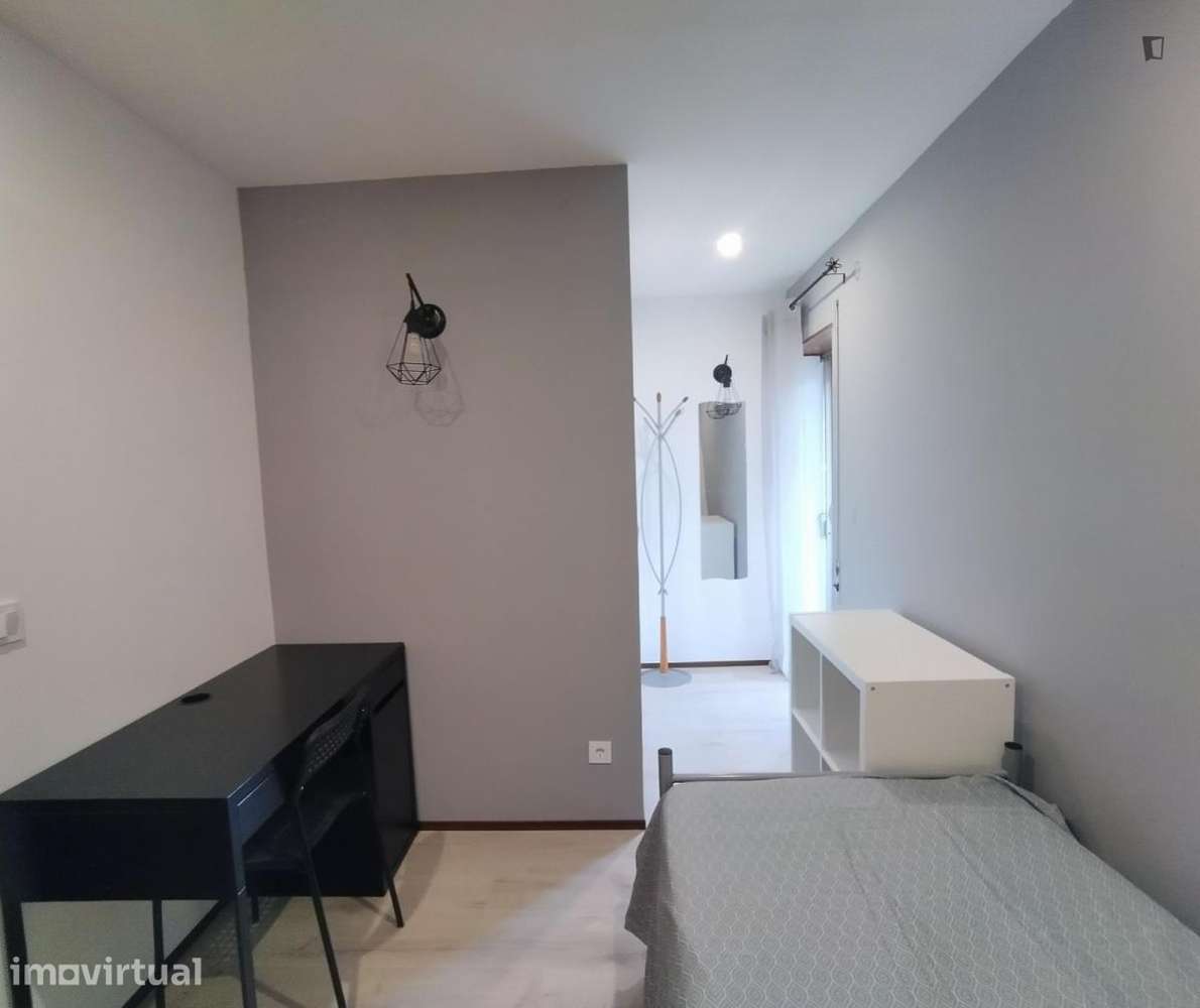 Quarto - localizado em Baixa de Santa Clara Coimbra - Grande imagem: 2/12