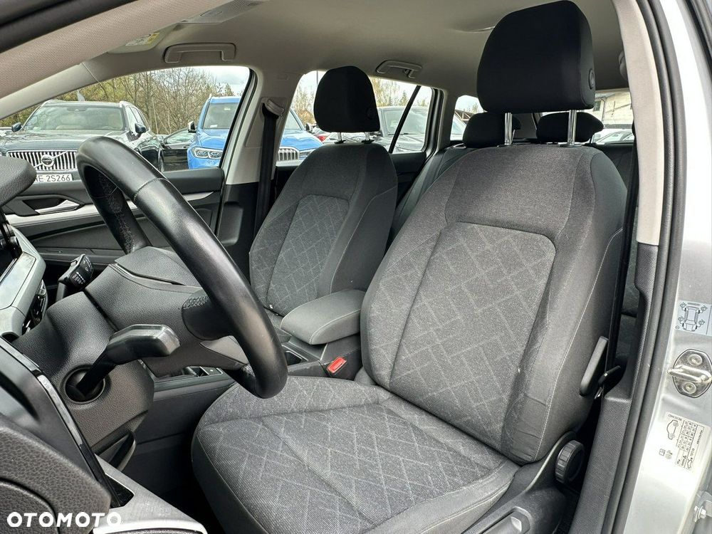 Volkswagen Golf - 13