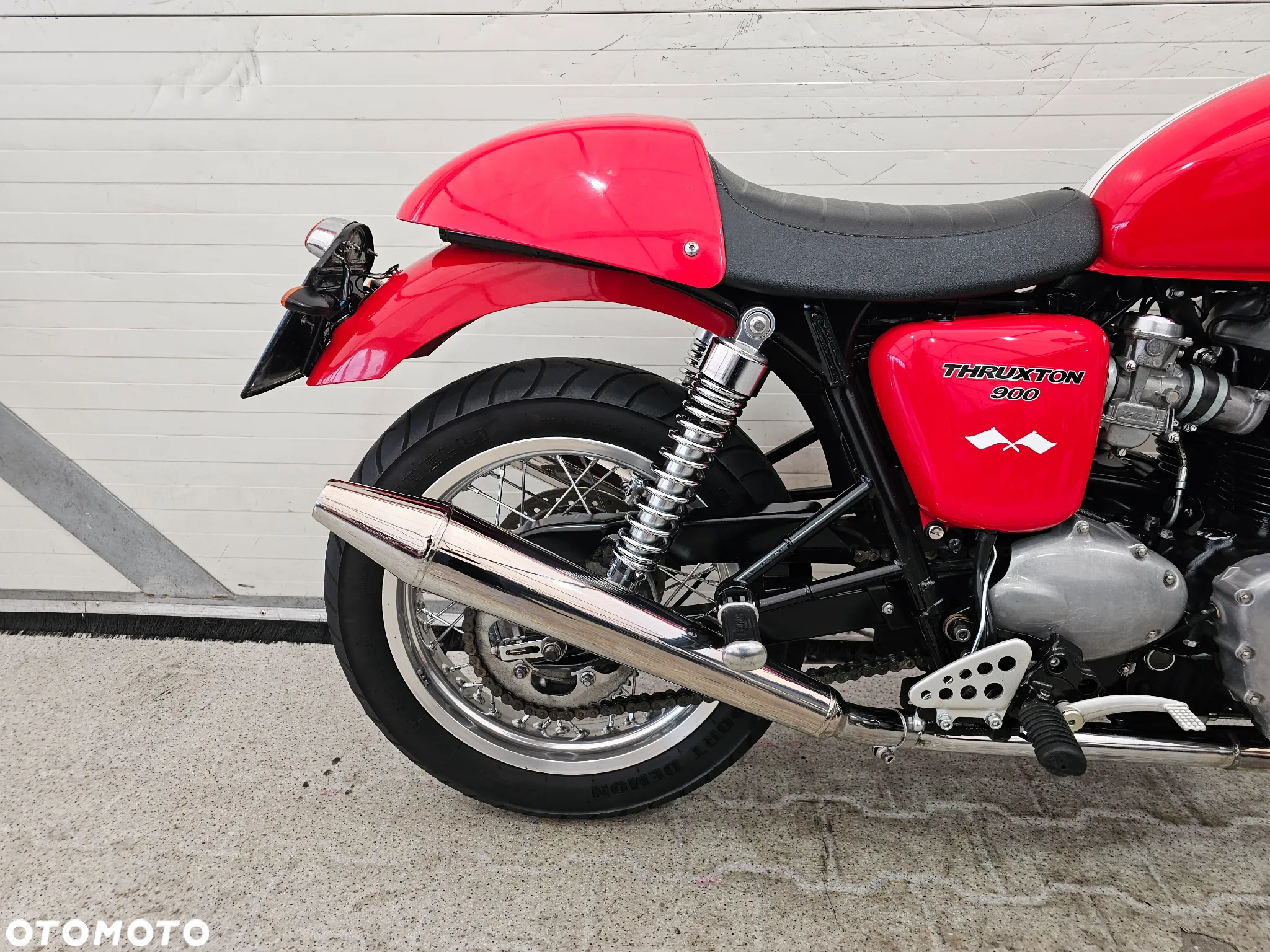 Triumph Thruxton - 14