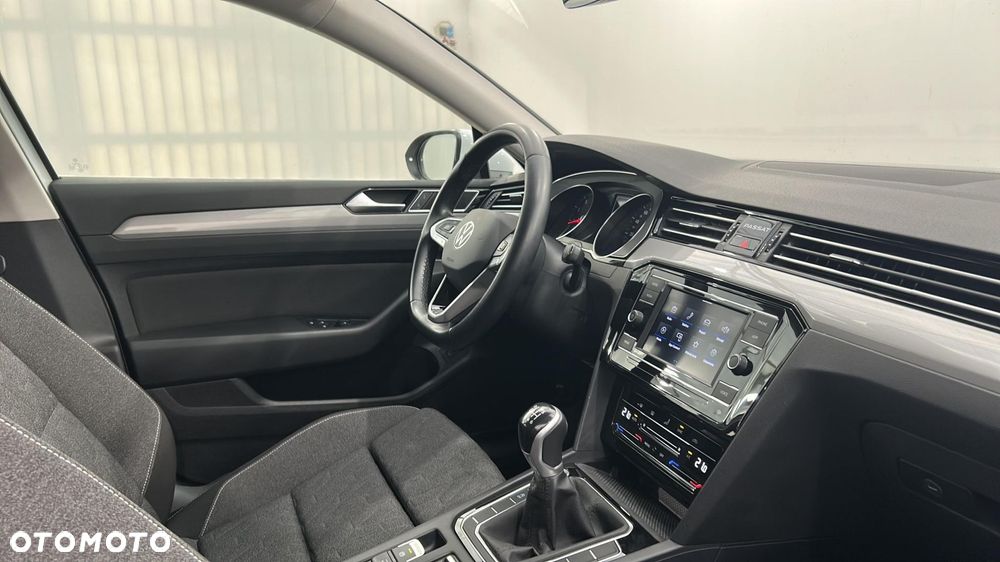 Volkswagen Passat 1.5 TSI EVO Business - 15