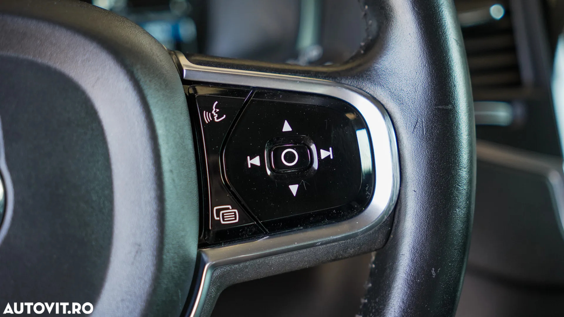 Volvo XC 90 T8 AWD Twin Engine Geartronic Momentum - 20