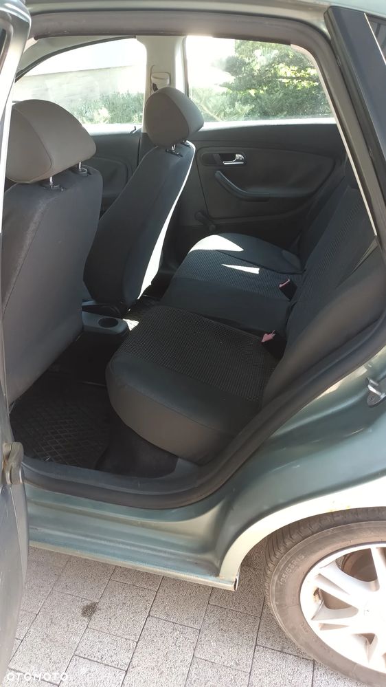 Seat Ibiza 1.4 16V Reference - 6