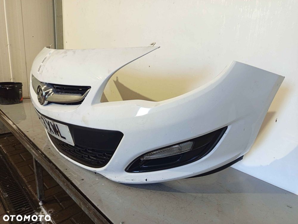 ^ ZDERZAK PRZÓD PRZEDNI OPEL ASTRA J 4 IV LIFT FL Z40R BIAŁY HALOGENY - 3