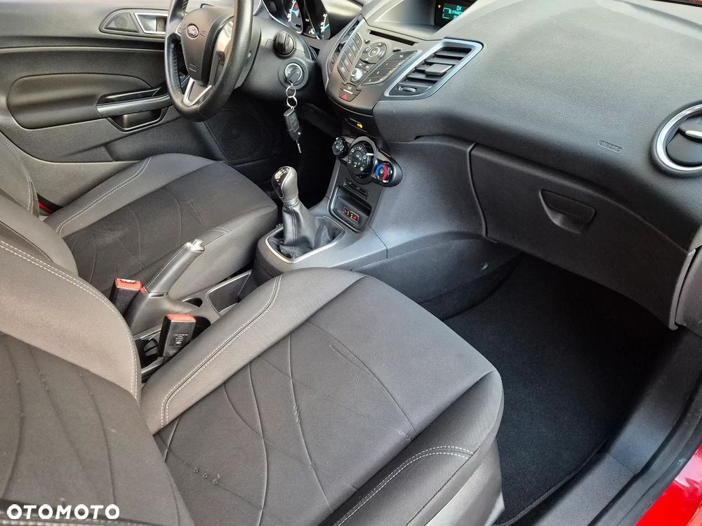 Ford Fiesta - 22