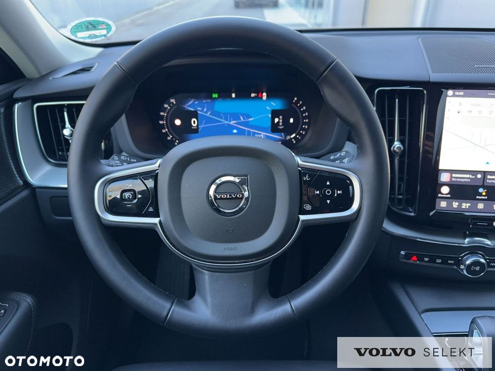 Volvo XC 60 B5 B AWD Plus Dark - 14