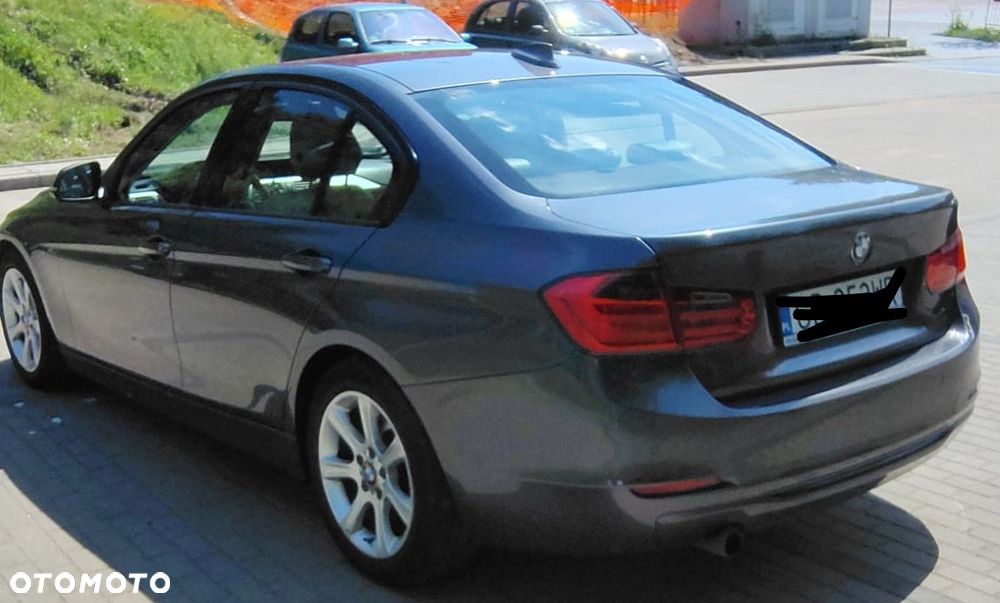 BMW Seria 3 320d - 6