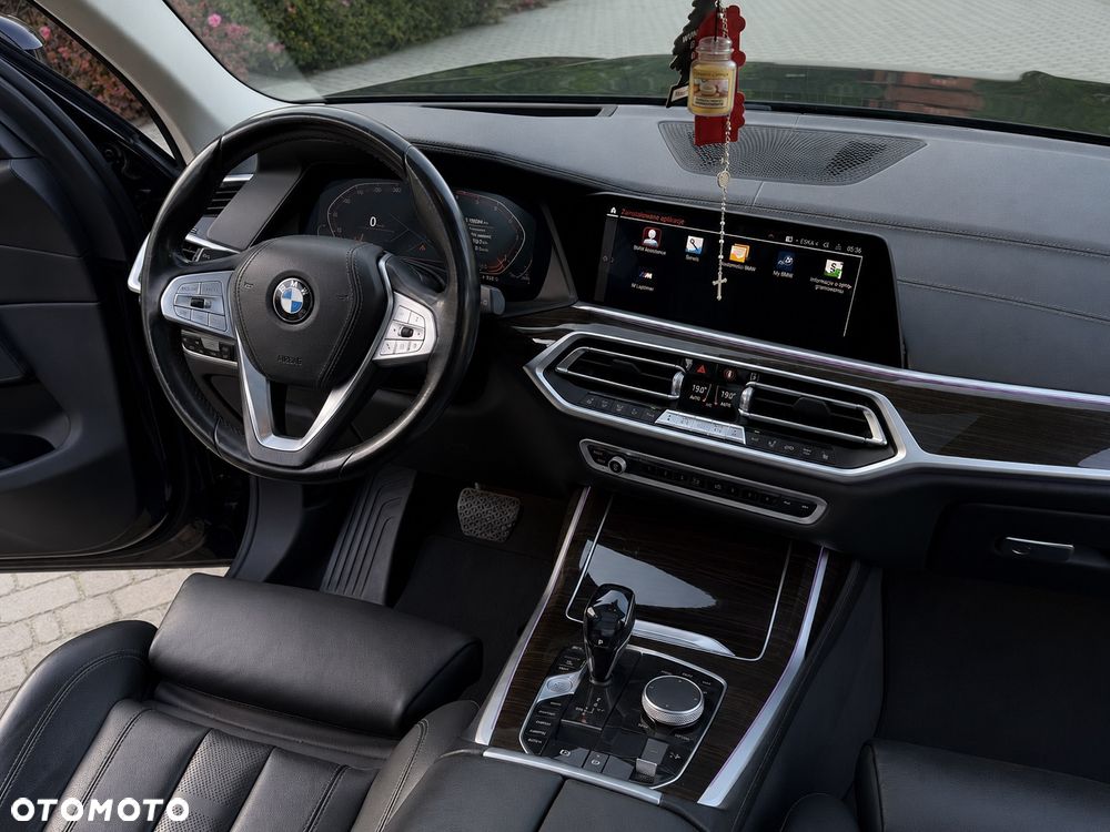 BMW X7 xDrive30d - 24