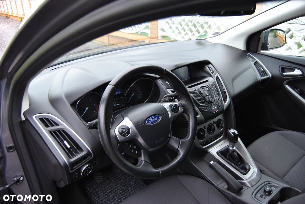 Ford Focus - 28