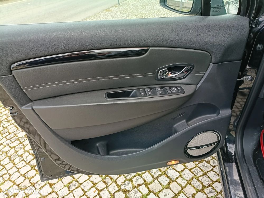 Renault Grand Scénic 1.5 dCi Bose Edition SS - 23