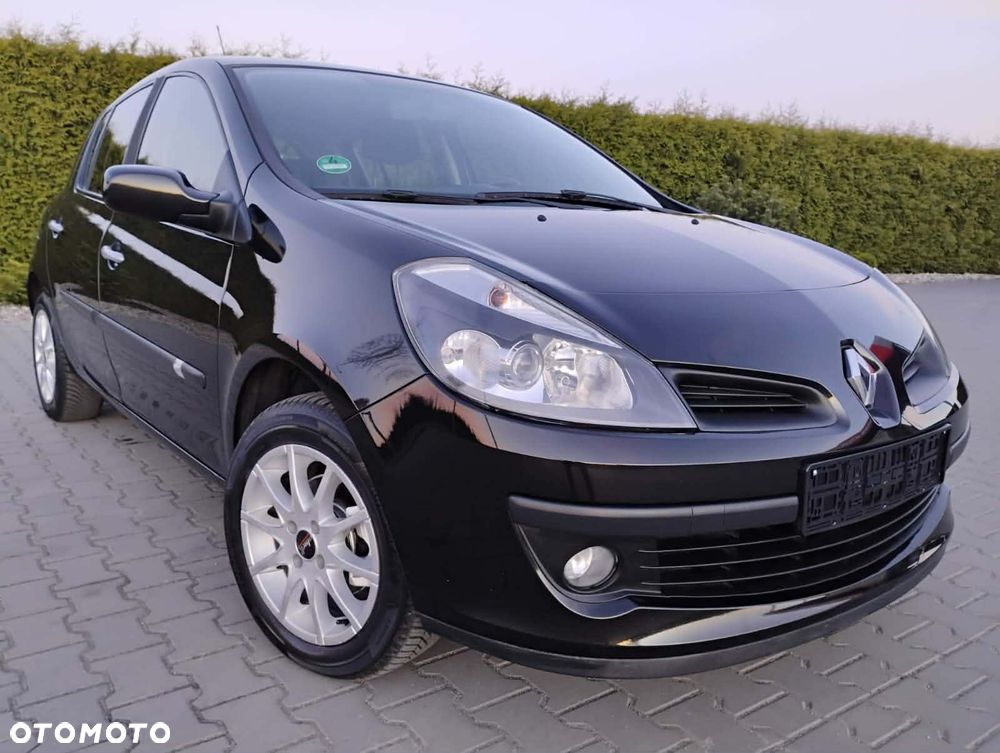 Renault Clio - 1
