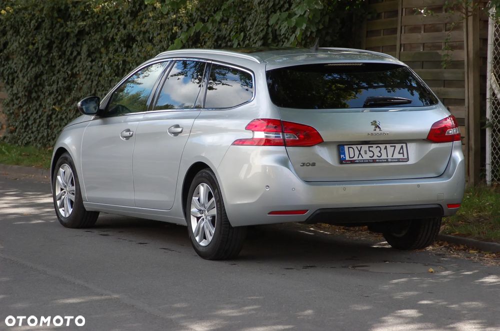 Peugeot 308 BlueHDi FAP 120 EAT6 Stop&Start Allure - 29