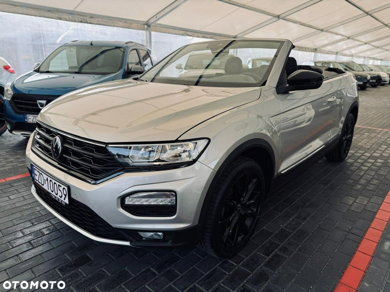 Volkswagen T-Roc - 23