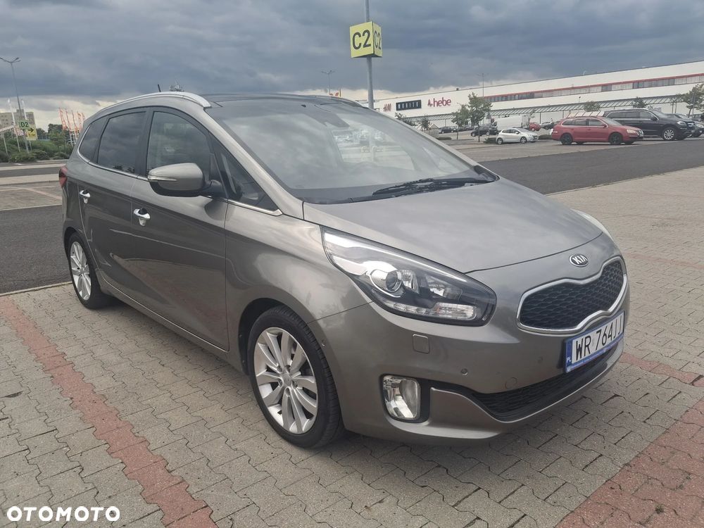 Kia Carens 1.7 CRDi 136 Fifa World Cup Edition - 5