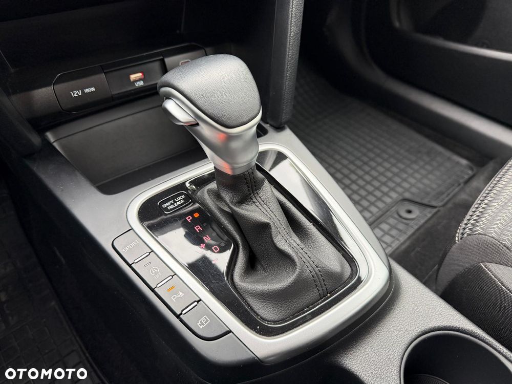 Kia XCeed 1.5 T-GDI M DCT - 12
