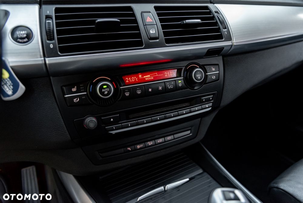 BMW X5 xDrive40d - 32