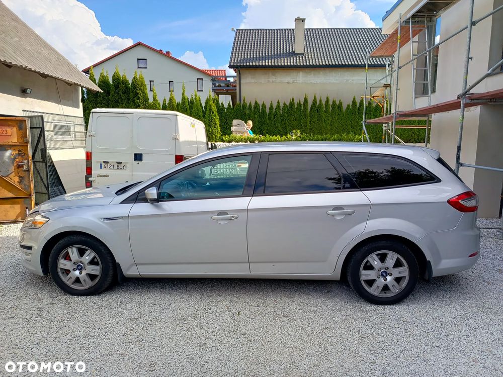 Ford Mondeo 2.0 TDCi Ambiente - 2