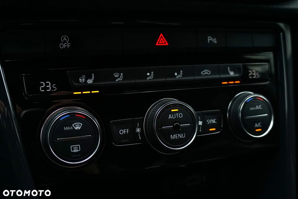 Volkswagen T-Roc 2.0 TSI 4Motion Premium DSG - 29