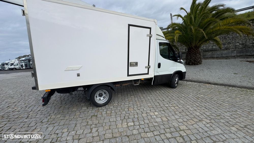 Iveco 35C18 3.0 C/FRIO -22 - 4