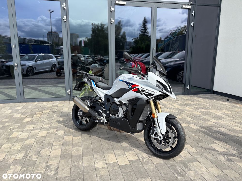BMW XR - 1