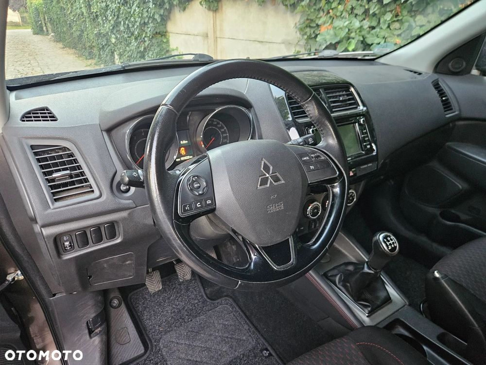 Mitsubishi ASX - 17