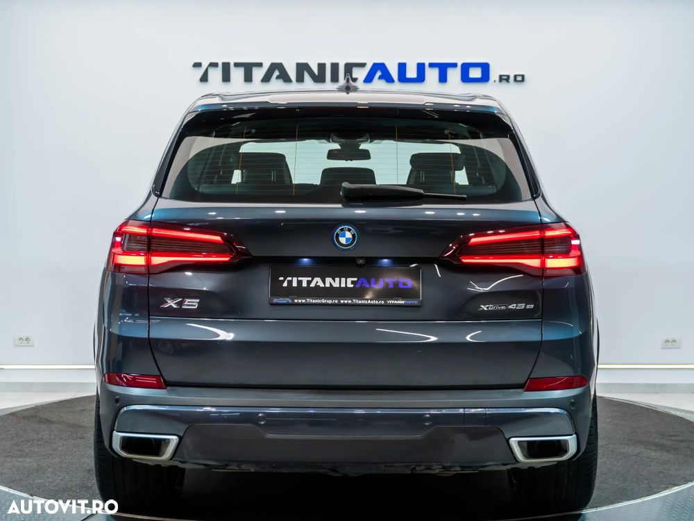BMW X5 xDrive45e - 5