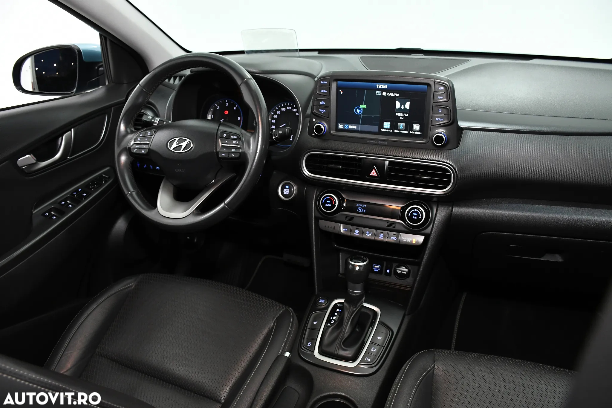 Hyundai KONA - 4