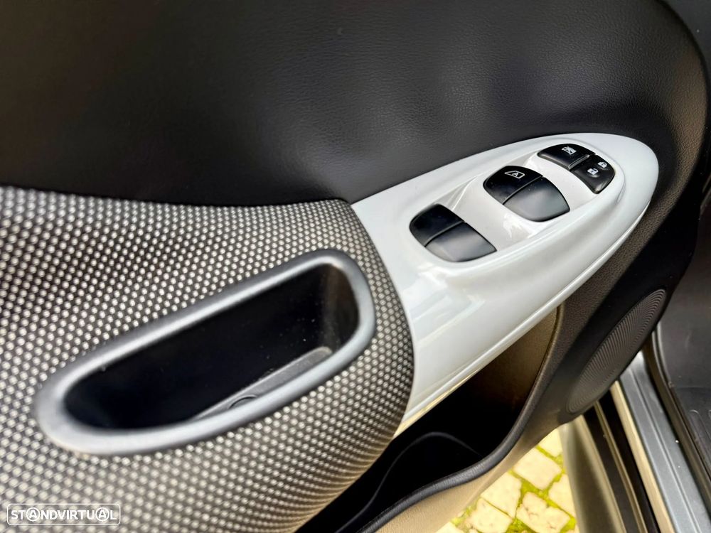 Nissan Juke 1.5 dCi N-Connecta - 25