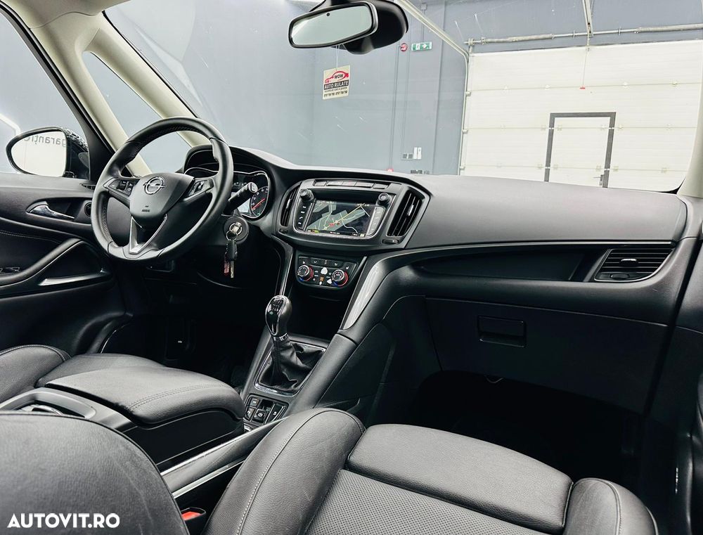 Opel Zafira 1.6 CDTI Start/Stop Cosmo - 24