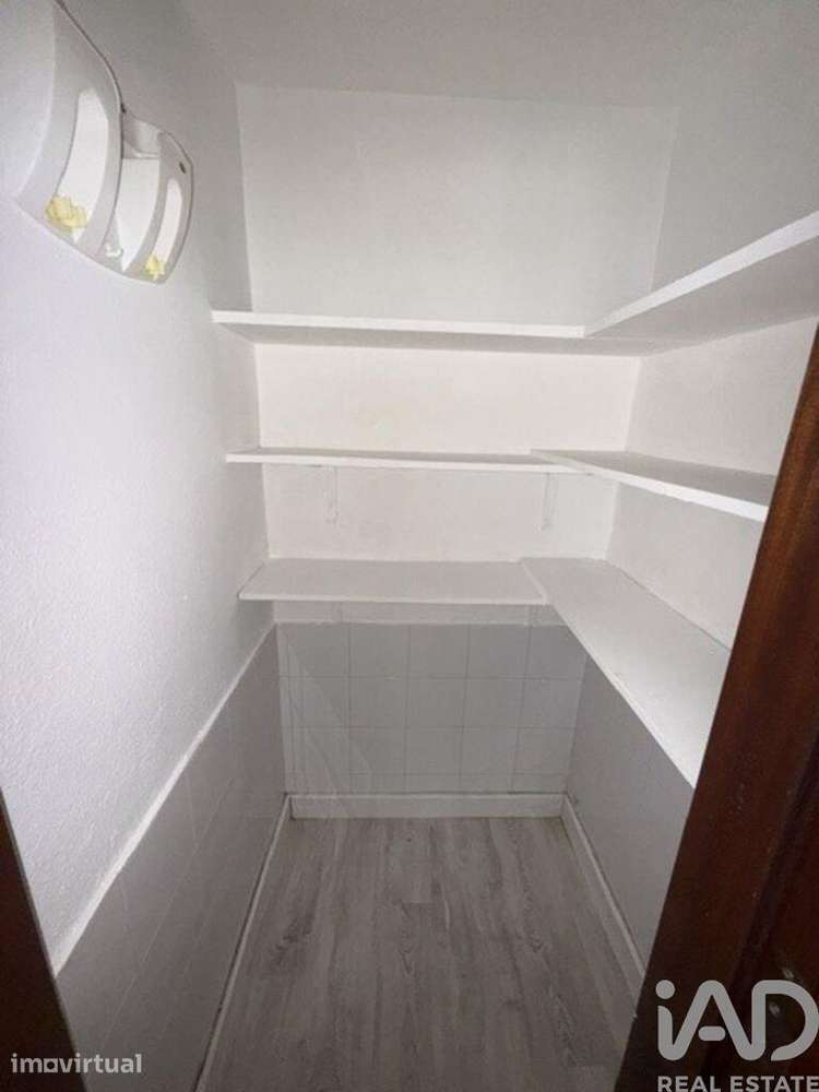 Apartamento T1 em Lumiar de 75 m2 - Grande imagem: 2/14