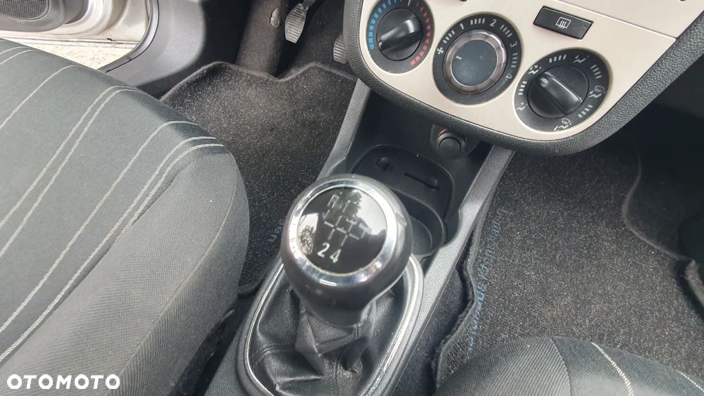 Opel Corsa 1.0 12V Essentia - 13