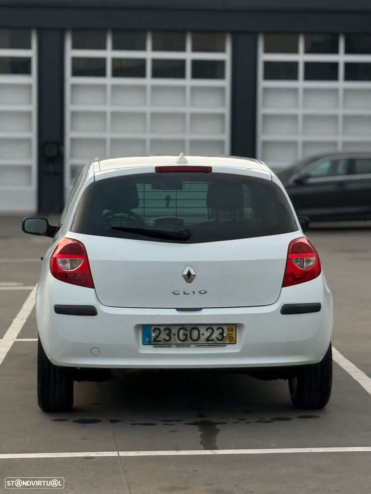 Renault Clio 1.5 dCi Confort - 9