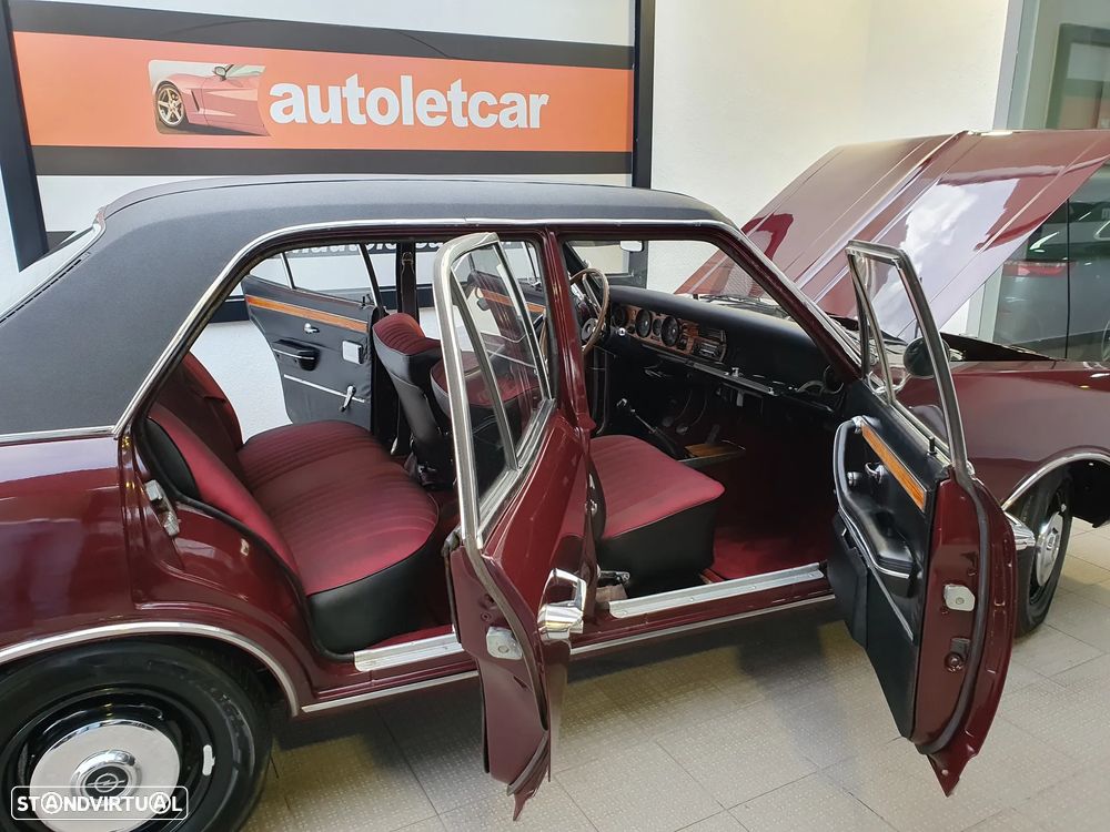 Opel Commodore 2500 4 door Sedan - 13