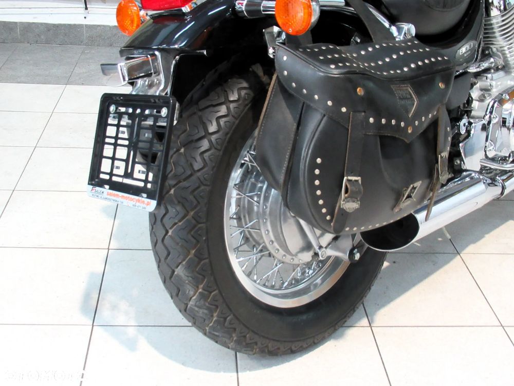 Suzuki Intruder - 17