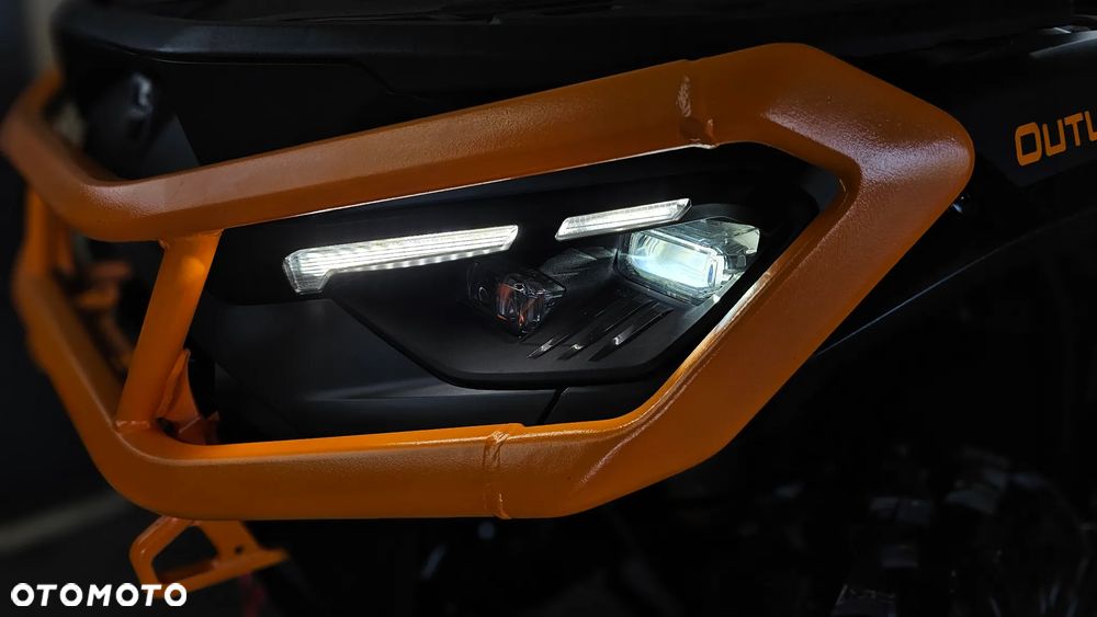 Can-Am Outlander - 19