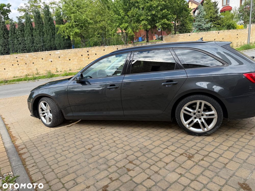 Audi A4 Avant 2.0 TDI - 7