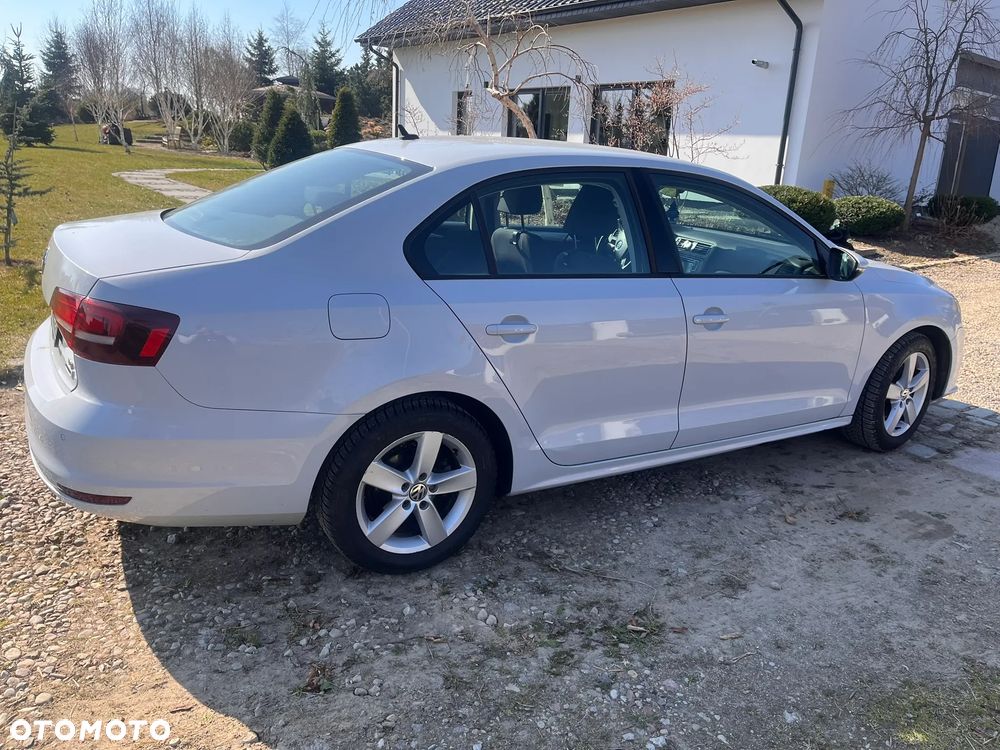Volkswagen Jetta 2.0 TDI DPF BMT Comfortline - 8