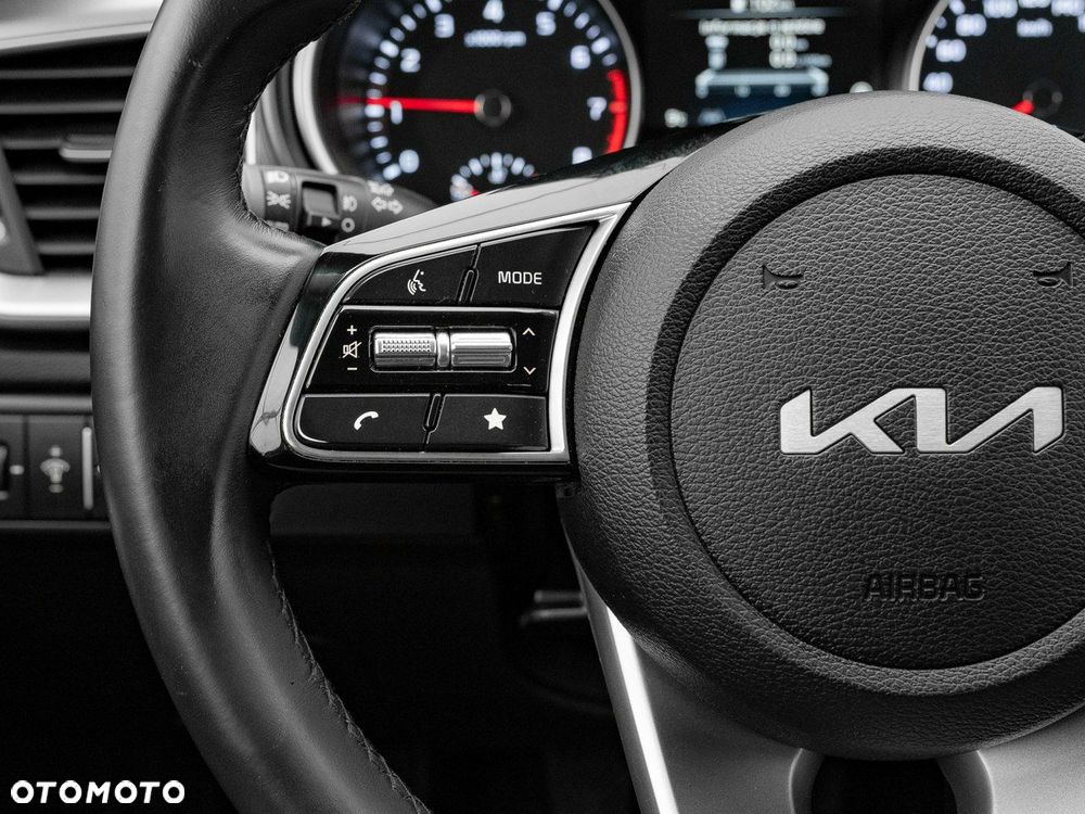 Kia Ceed 1.5 T-GDI M - 16