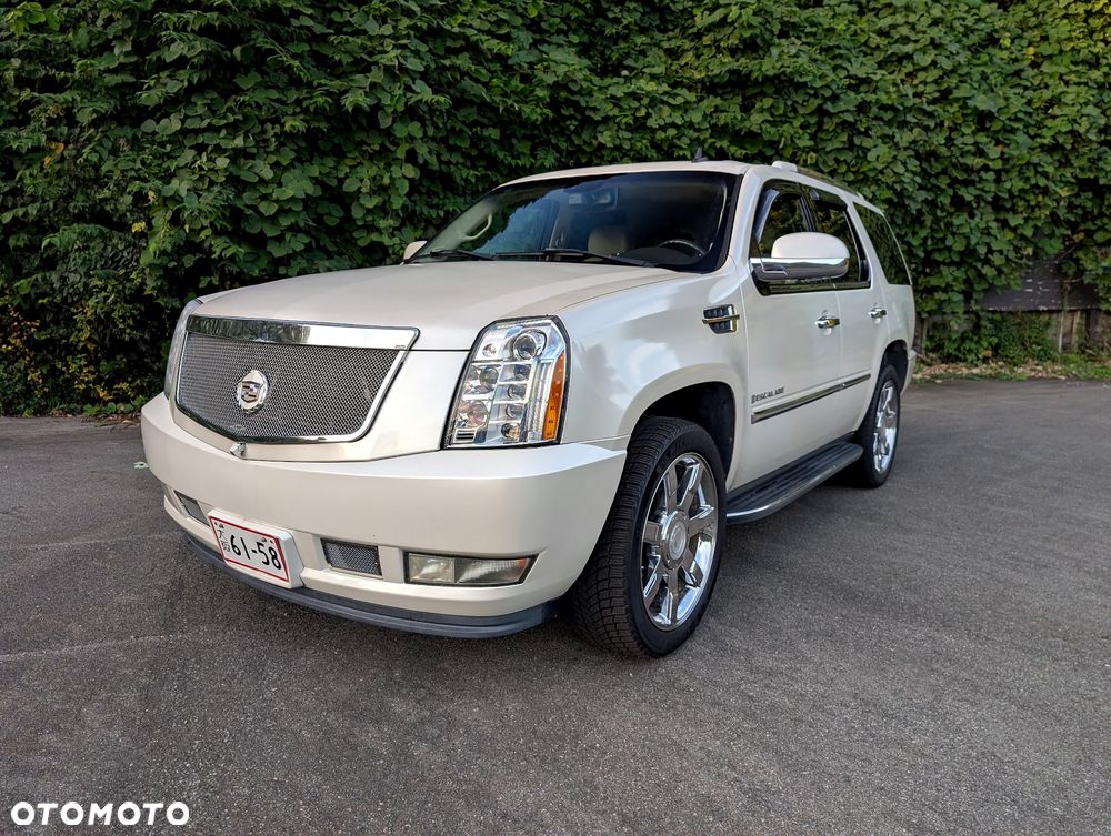 Cadillac Escalade 6.2 V8 Sport Luxury - 3