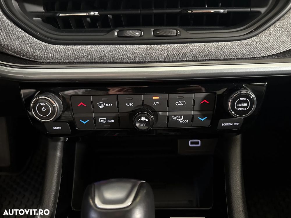 Jeep Compass - 18